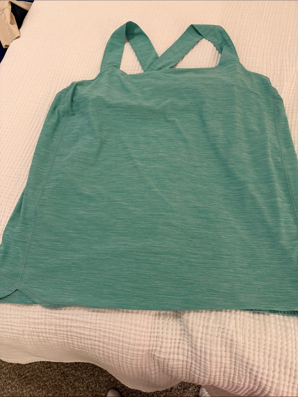 Duluth Trading Co Cross-Back Armachillo performance tank top